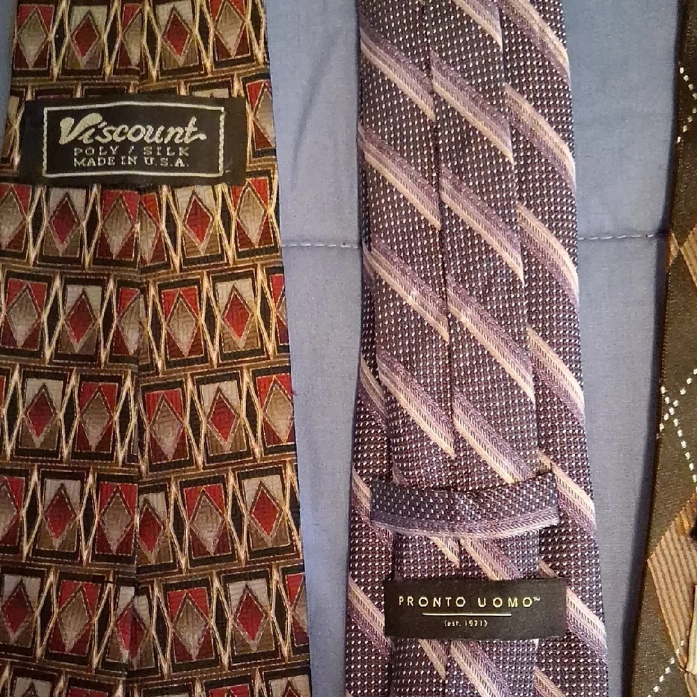 Assorted Patterned Ties Collection - Picture 10 of 10